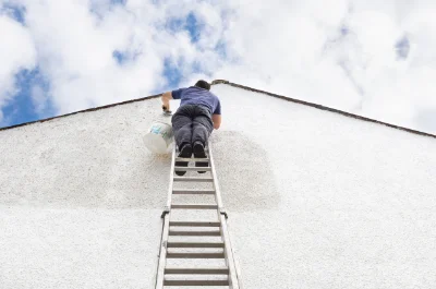 Peinture extérieure à Caussols — façades et ravalement